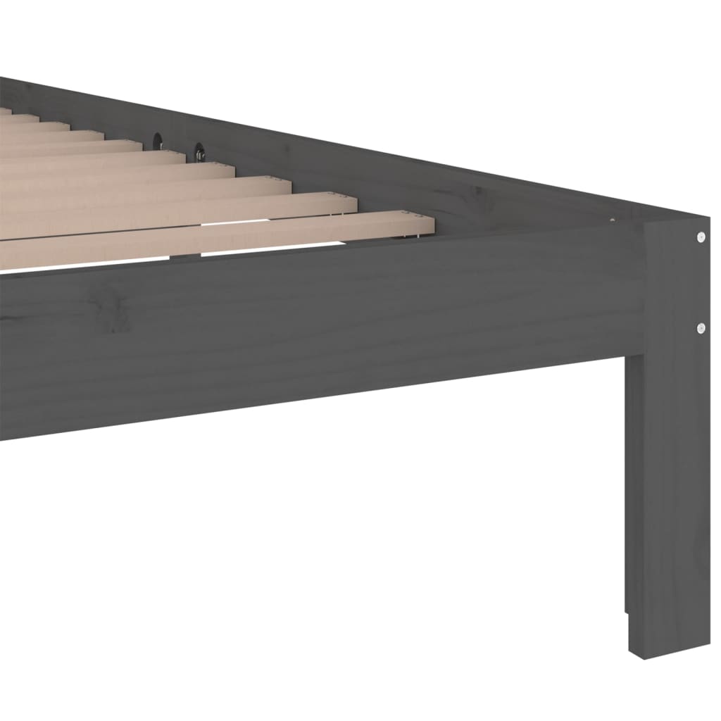 vidaXL Posteľný rám, sivý, drevený masív 150x200 cm, King